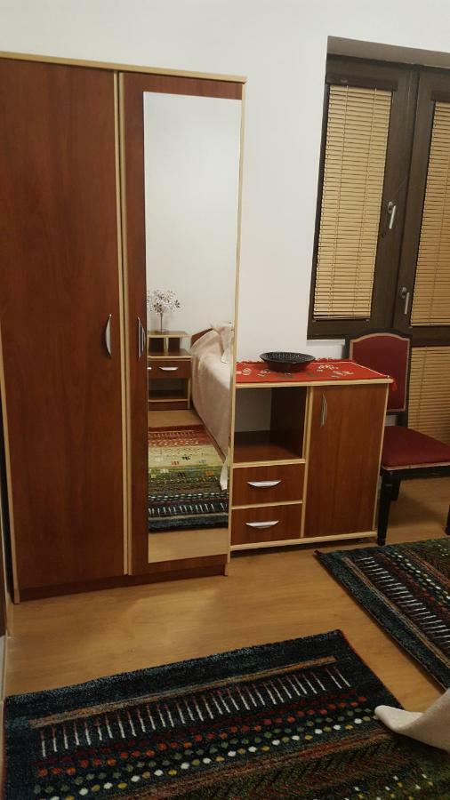 RoşuCasa Soareluiアパートメント エクステリア 写真